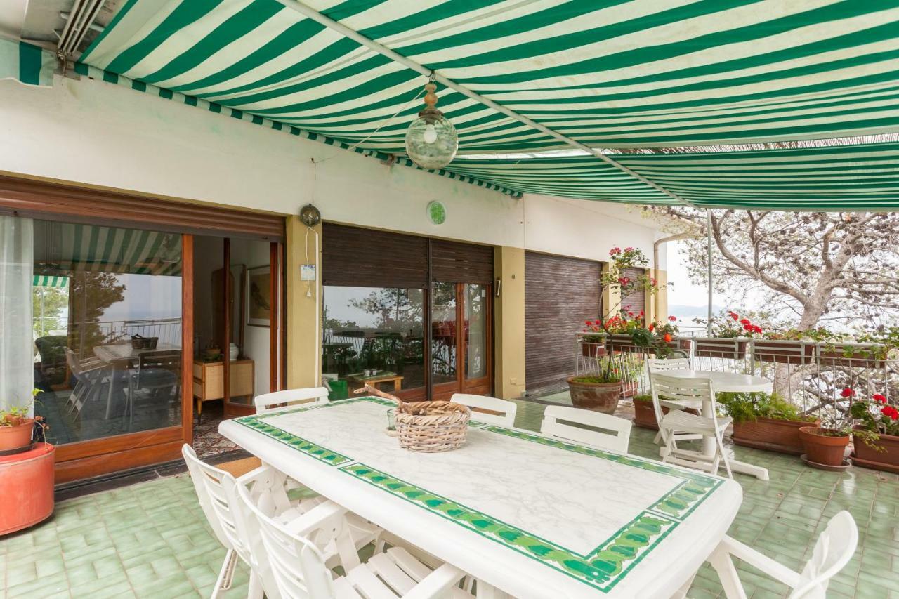 Ferienwohnung Stunning View Relax Tra Mare E Cielo Villa Solari Exterior foto