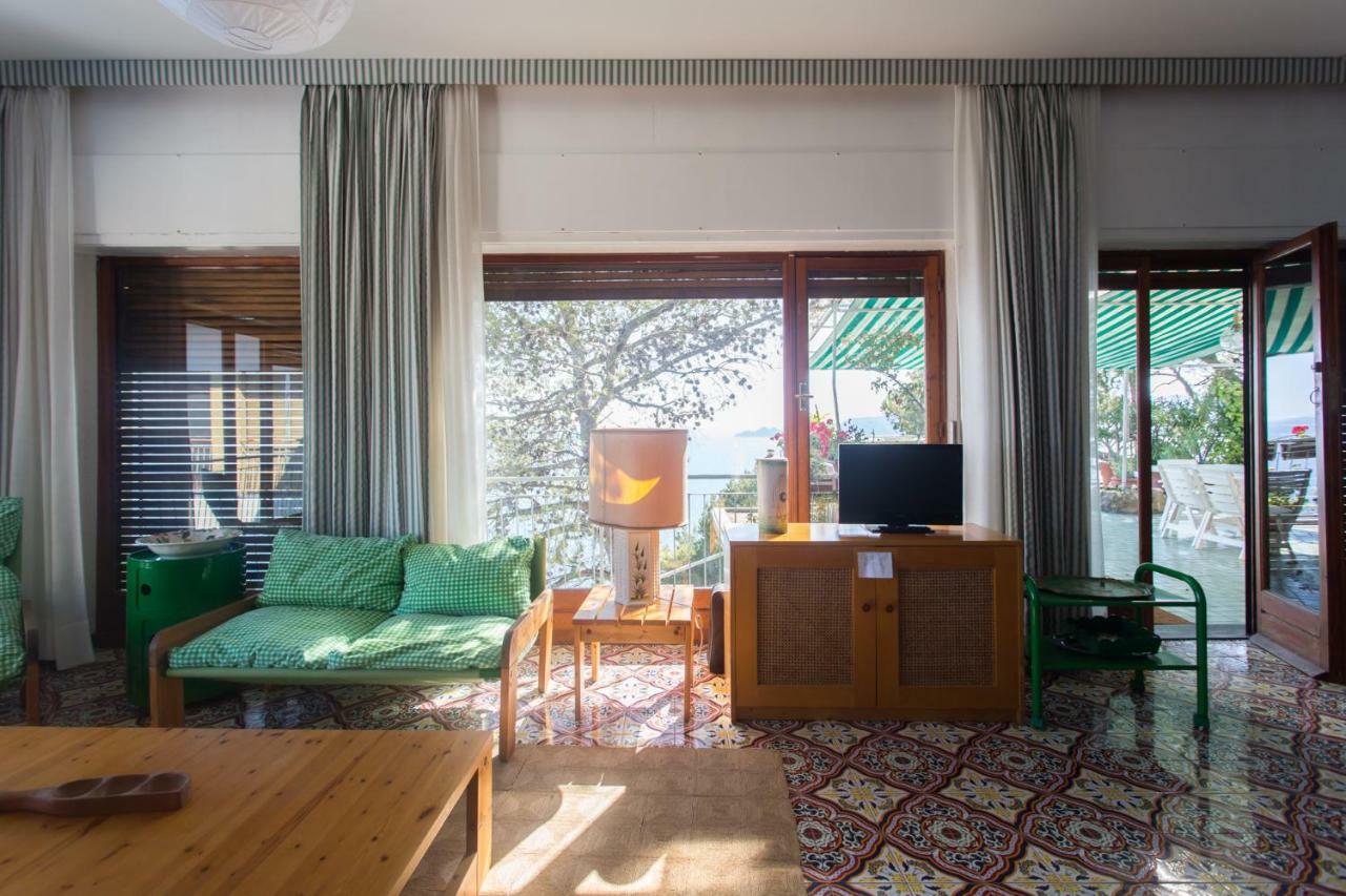 Ferienwohnung Stunning View Relax Tra Mare E Cielo Villa Solari Exterior foto
